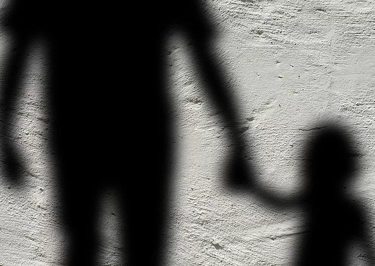 Registro de estupros de crianças e adolescentes cresce no Brasil