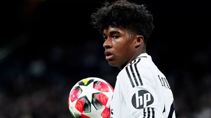 Endrick está fora da convocação de Ancelotti para a Seleção Brasileira após sofrer lesão muscular