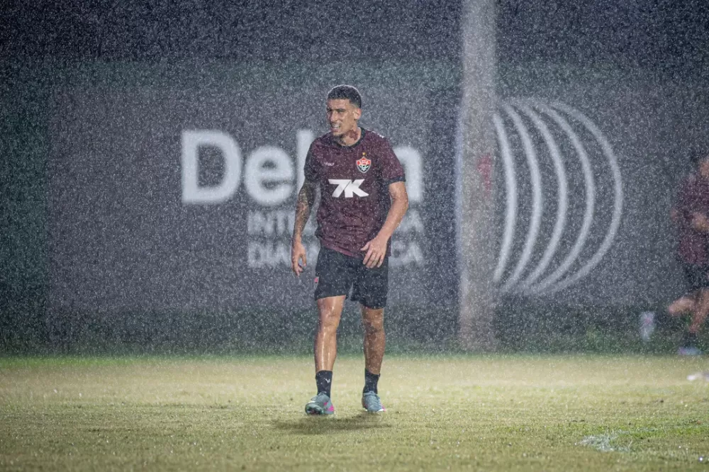 De olho no Santos, Vitória se reapresenta e inicia semana de treinos