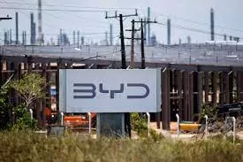 MPT processa montadora chinesa BYD por trabalho escravo e tráfico de pessoas na Bahia; órgão pede pagamento de R$ 257 milhões