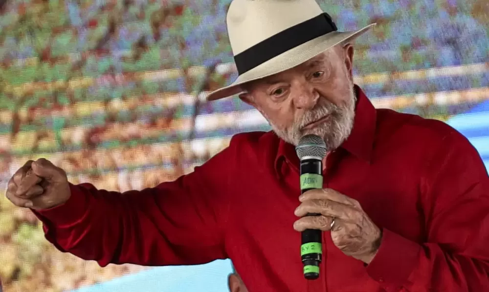 Lula volta a criticar preço do gás de cozinha
