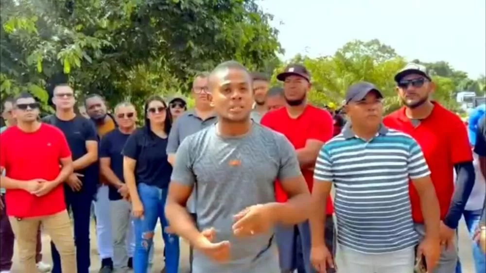 Comunidade isolada em Belmonte bloqueia desvio da BR- 101 em protesto