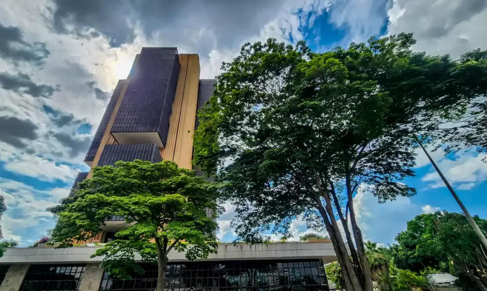 Copom eleva taxa básica de juros da economia pela sétima vez seguida