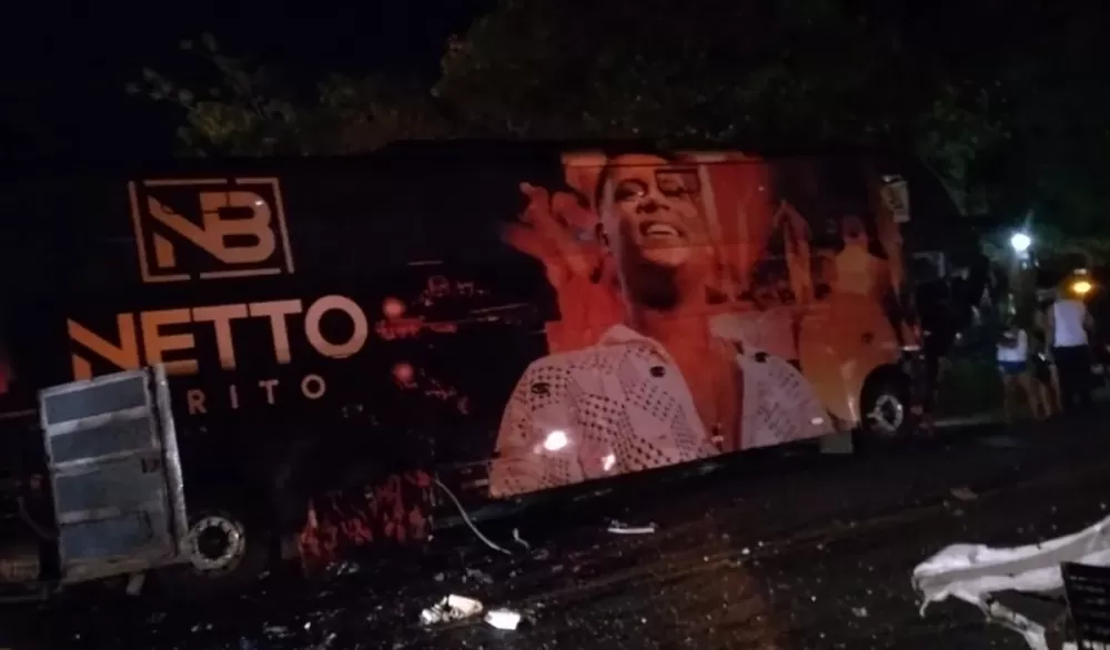 Morre quarta vítima de acidente com ônibus do cantor Netto Brito