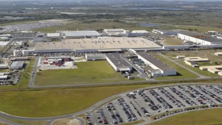 Ford é condenada a pagar R$ 30 milhões por danos morais coletivos após fechamento de fábrica na Bahia