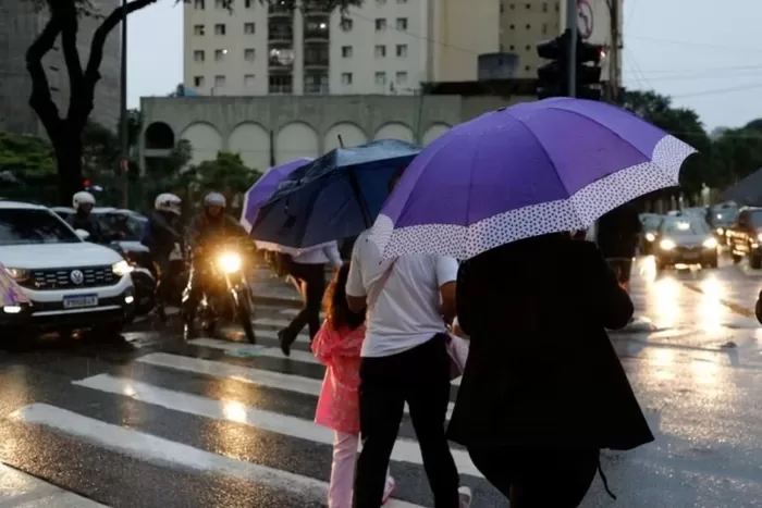Inmet divulga alerta de acumulado de chuvas para sul e extremo sul da Bahia