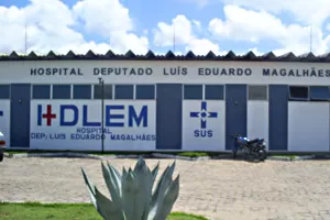 Com salários atrasados, funcionários do Hospital Luís Eduardo Magalhães em Porto Seguro ameaçam paralisar atividades