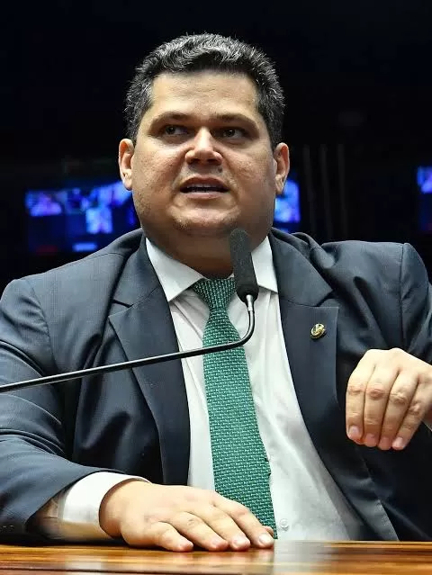 Alcolumbre garante que CPMI para investigar fraudes no INSS e descontos indevidos será instalada na próxima semana