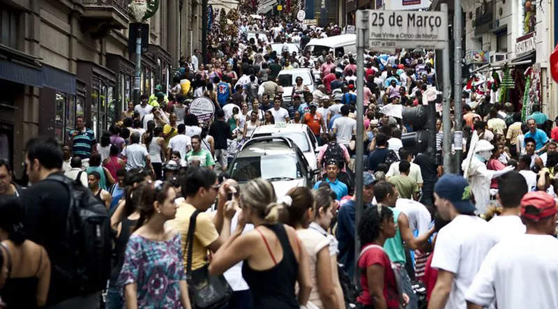 Brasil tem 213,4 milhões de habitantes, diz IBGE