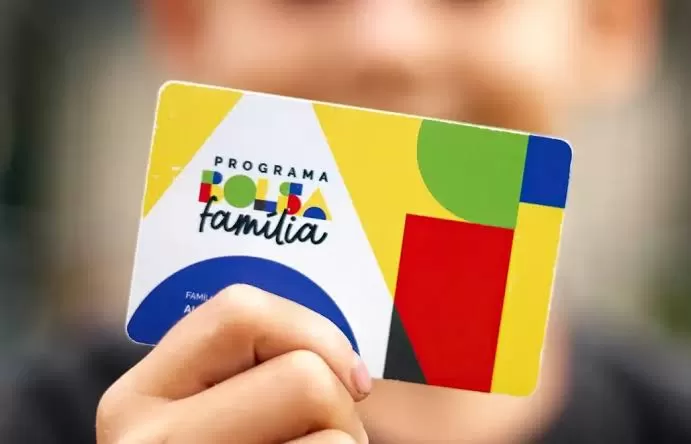 Governo prevê Bolsa Família sem reajuste e reduz recursos do programa em ano eleitoral
