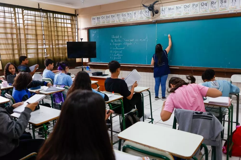 Apenas 4,9% dos alunos do 3º ano na Bahia têm aprendizado adequado em português e matemática