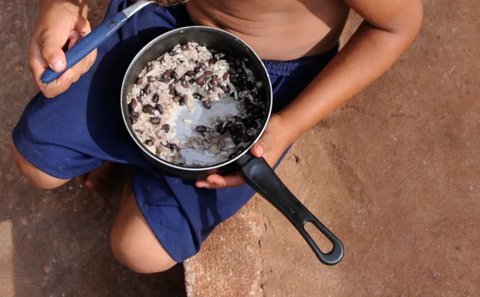 Com melhora histórica, Bahia ainda é 5º estado com mais lares em insegurança alimentar