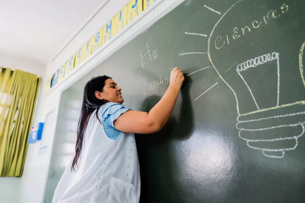 Piso salarial para professores é aprovado e válido em todo o Brasil