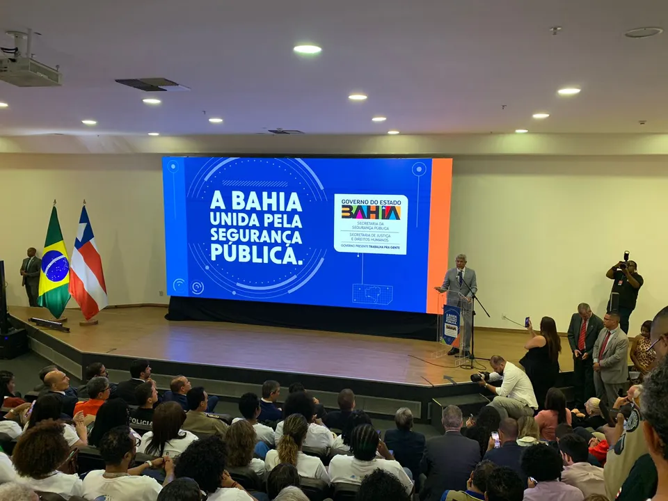 Jerônimo fala de operações em bairros nobres: “Mexer no andar de cima”