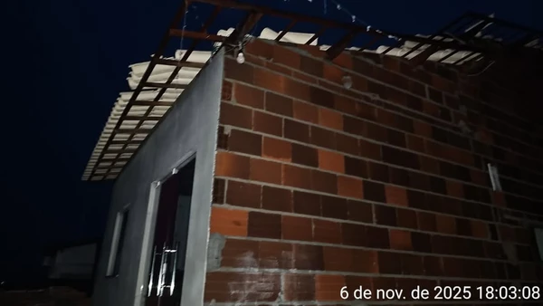 Moradores de cidade da Bahia são surpreendidos com chuva de granizo