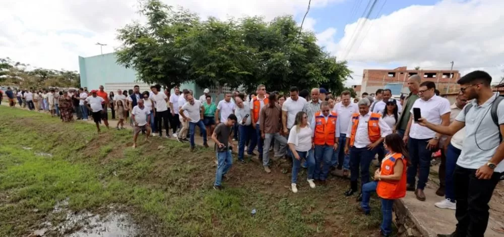 Jerônimo visita áreas atingidas na Bahia e reforça ações após chuvas