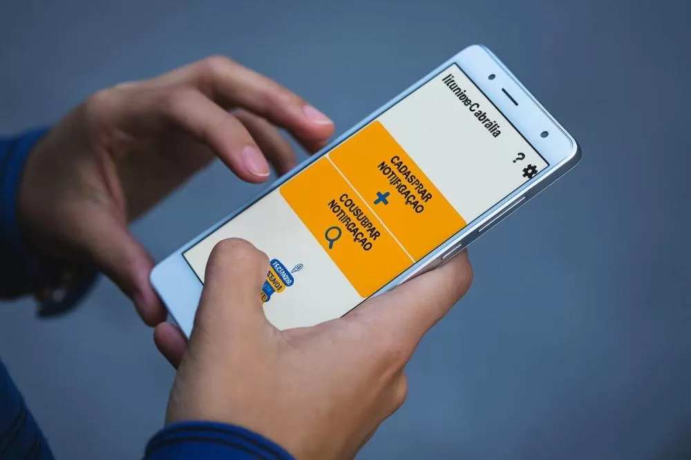 App permite comunicar falhas em postes e lâmpadas em Santa Cruz Cabrália