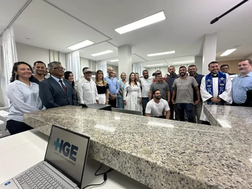 Robério entrega nova ala vermelha para urgência e emergência no Hospital Geral
