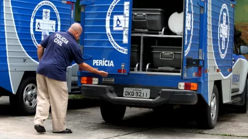 Homem morre após ser esmagado por caçamba de caminhão enquanto fazia manutenção na Bahia