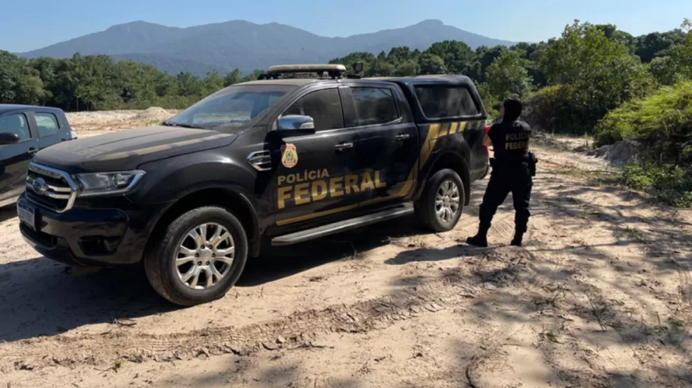 Dez pessoas são presas em operação contra tráfico internacional de drogas e lavagem de dinheiro na Bahia