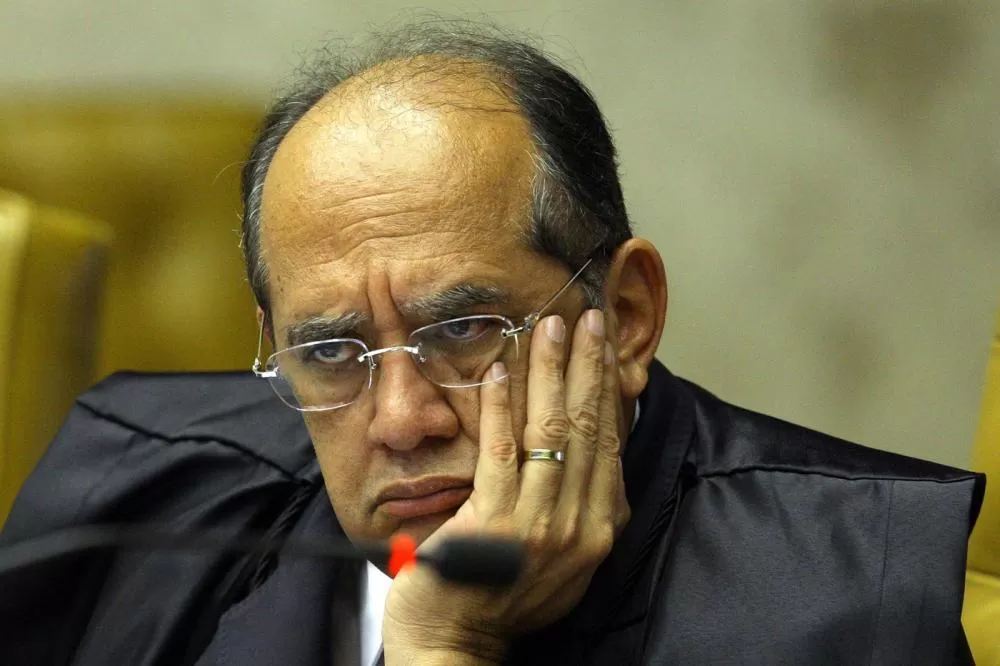 Gilmar retira de pauta e suspende trecho de decisão que restringia pedidos de impeachment de ministros do STF