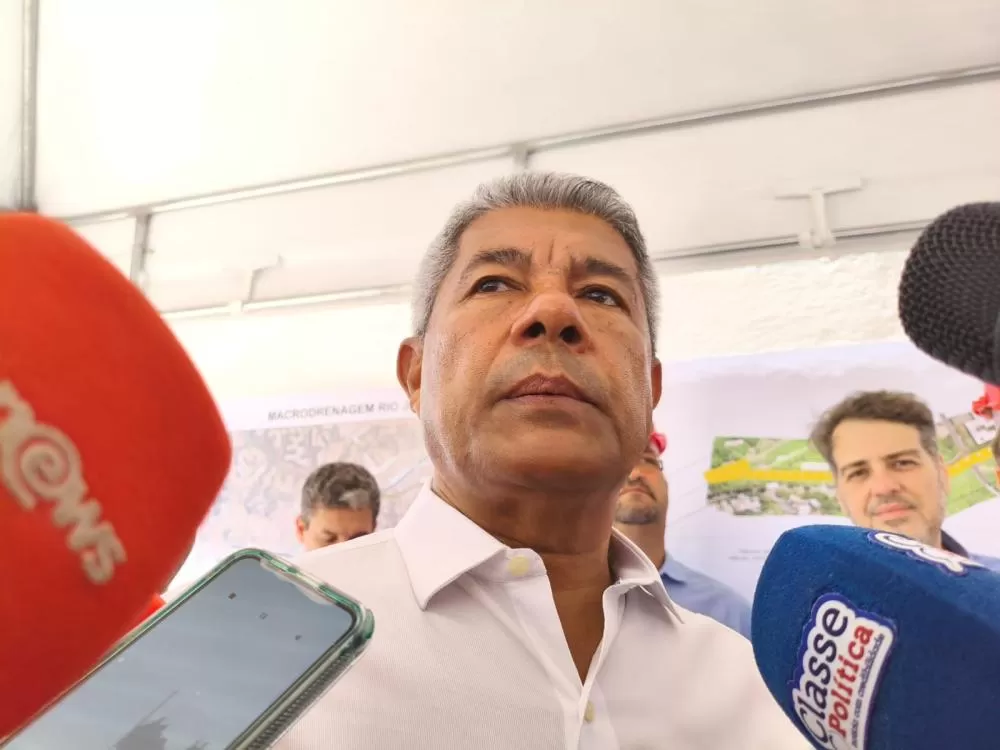 Governador adota cautela e, ao contrário de Wagner, descarta pressa para anúncio da chapa majoritária de 2026