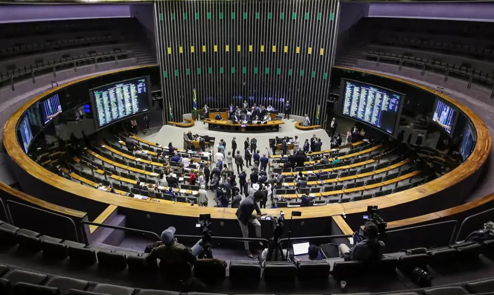 Congresso ignora transparência de emendas imposta pelo STF e mantém R$ 1 bilhão com padrinho oculto