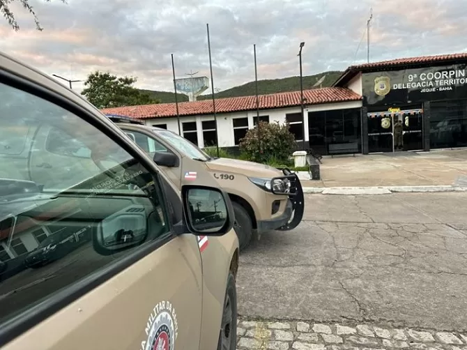 Quatro pessoas são presas e adolescentes são apreendidos em operação contra o tráfico de drogas no sudoeste da Bahia