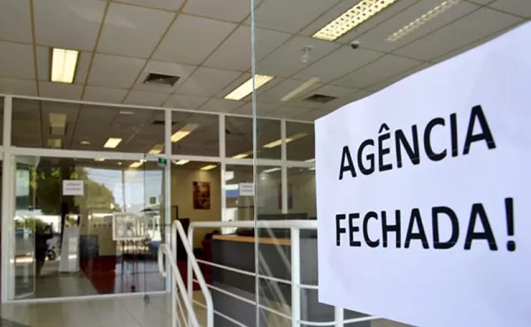 Fechamento de agências bancárias avança na Bahia e atinge cidades do Extremo Sul