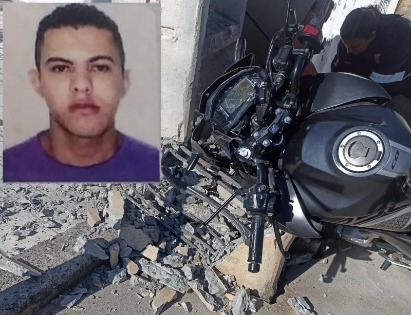 Motociclista de 19 anos morre após colidir violentamente contra poste em Posto da Mata