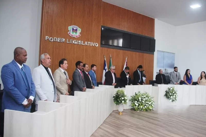 Vereadores analisam projetos e aprovam matérias por unanimidade em sessão da Câmara
