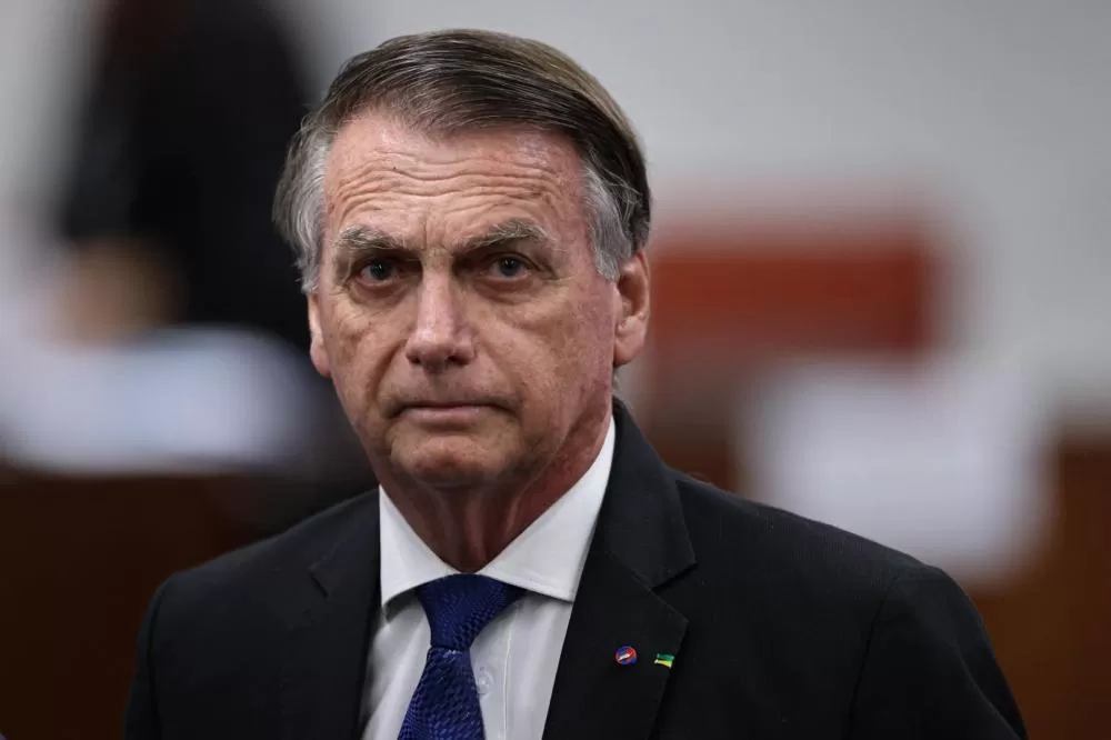 Moraes mantém restrições na prisão domiciliar de Bolsonaro