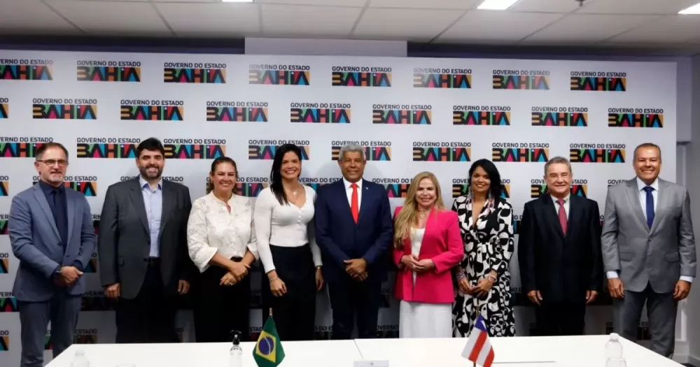 Jerônimo faz mudanças no secretariado e em órgãos do governo para cumprir prazo de desincompatibilização