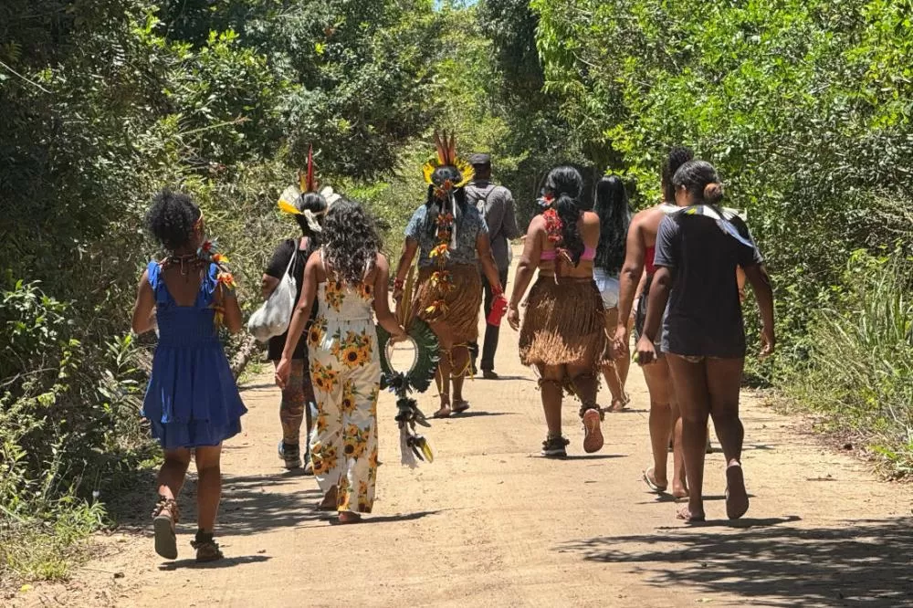 Grupo armado ataca aldeia indígena na Bahia e faz dois idosos de mais de 80 anos de reféns