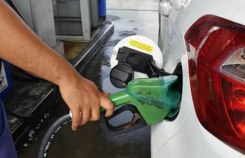  Gasolina sofre reajuste e fica mais cara na Bahia