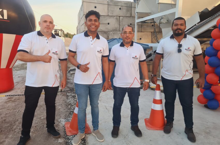  Britaki Concreto inaugura em Itamaraju com um linda festa